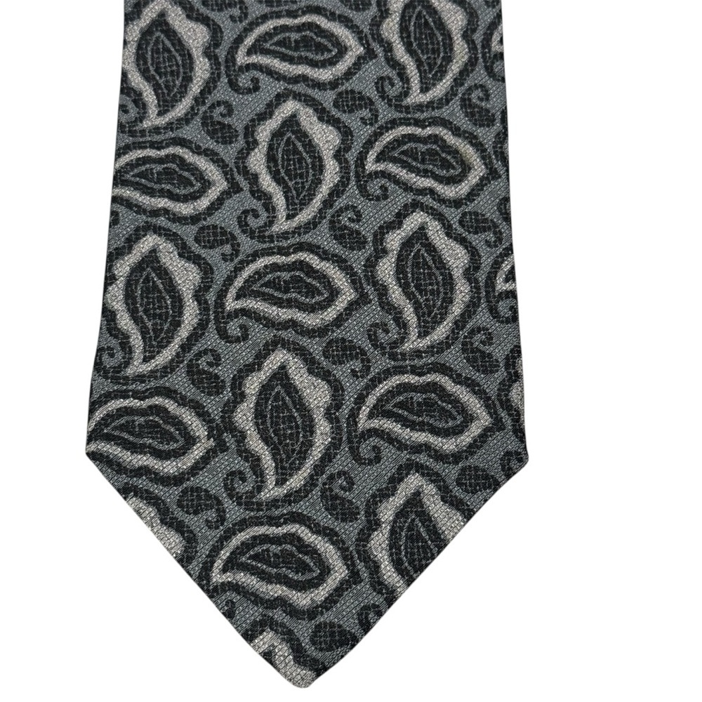 Giorgio Armani Silk Tie Paisley Print - Picture 1 of 10